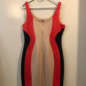 Sleeveless body con illusion dress